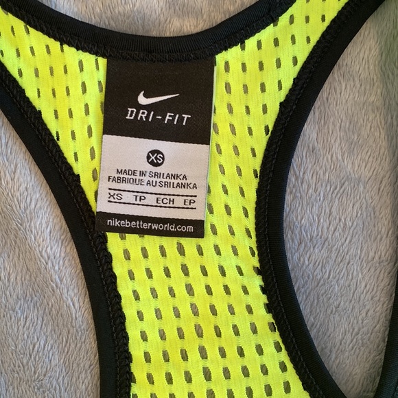 XS Nike Dri-Fit Tank - Picture 3 of 3
